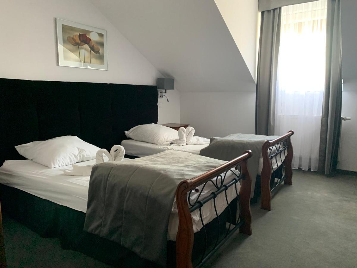 Hotel Kameleon Tarnobrzeg Εξωτερικό φωτογραφία