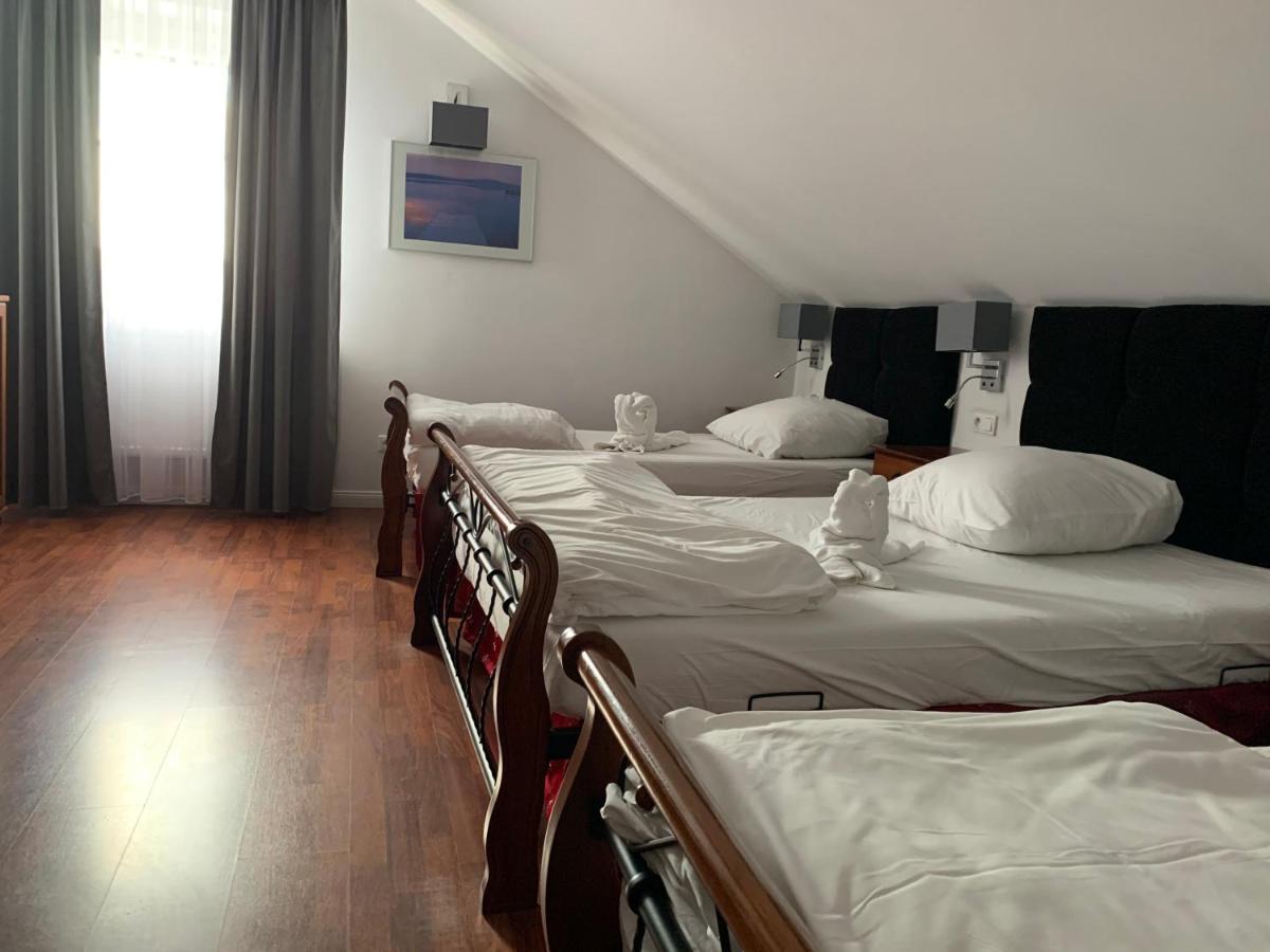 Hotel Kameleon Tarnobrzeg Εξωτερικό φωτογραφία